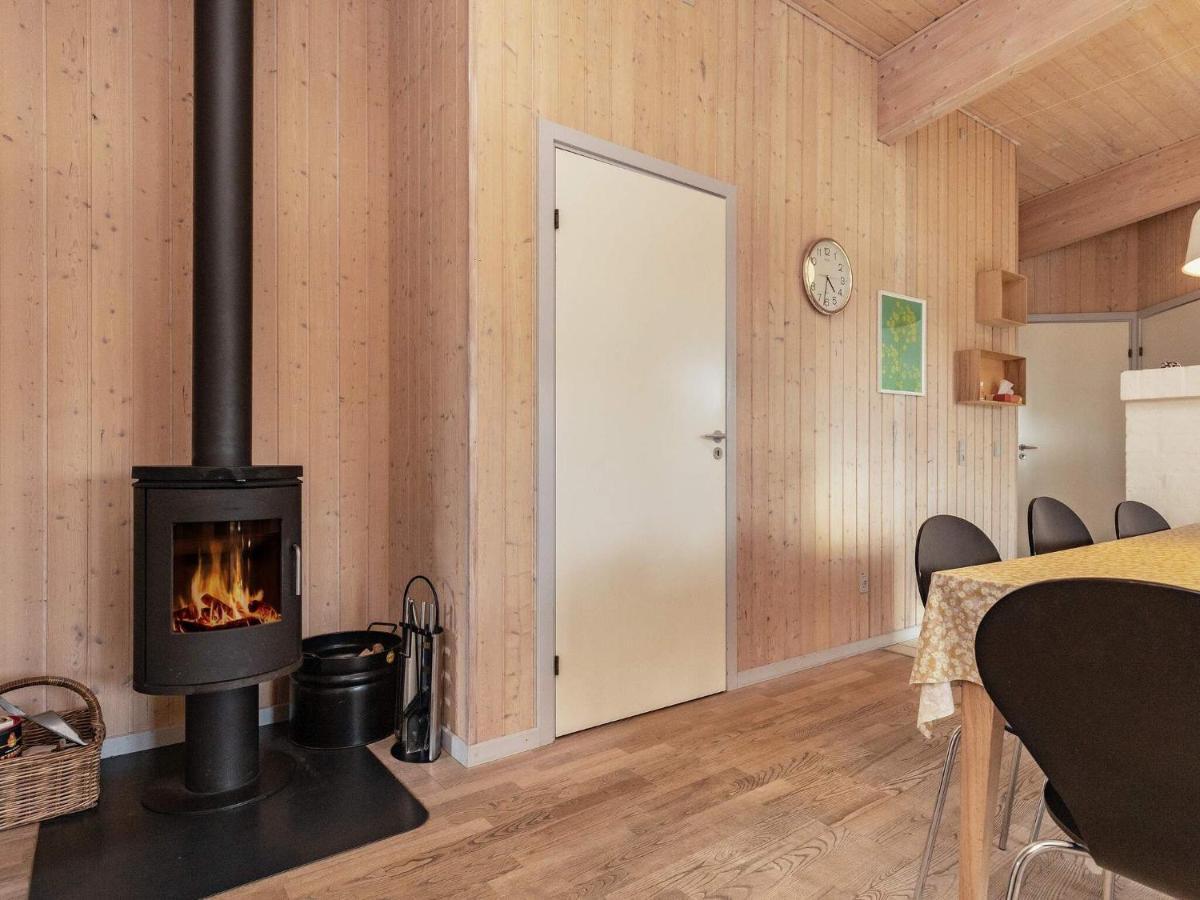 8 Person Holiday Home In Фоборг Экстерьер фото